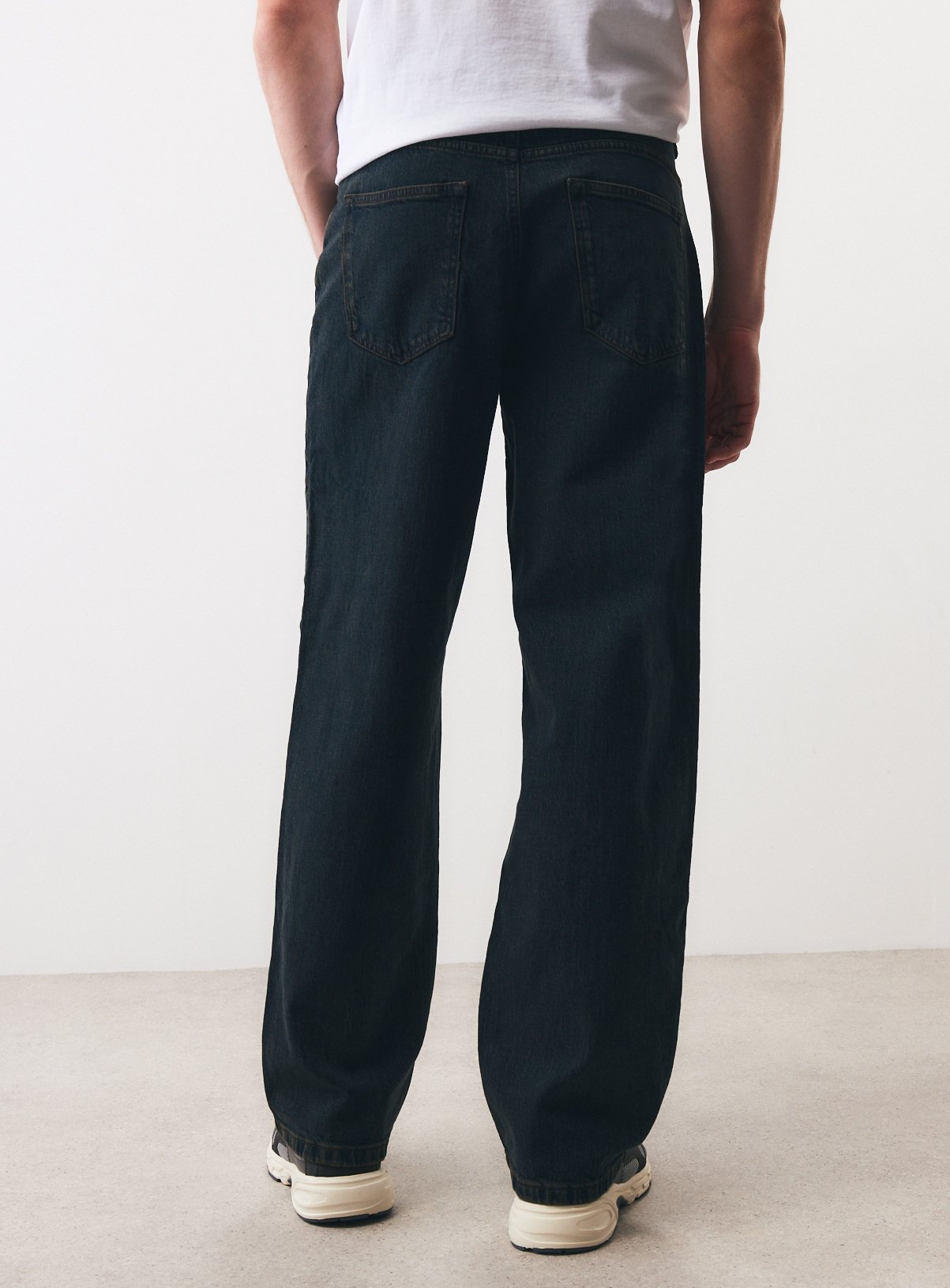 Dark Denim Tint Relaxed Straight Jeans 44L - Image 5 thumbnail
